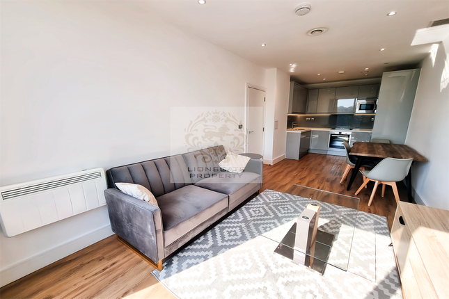 Thumbnail Flat to rent in West Gate, London