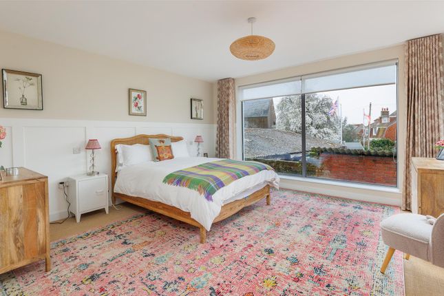 32, Union Road, Cowes photo 3