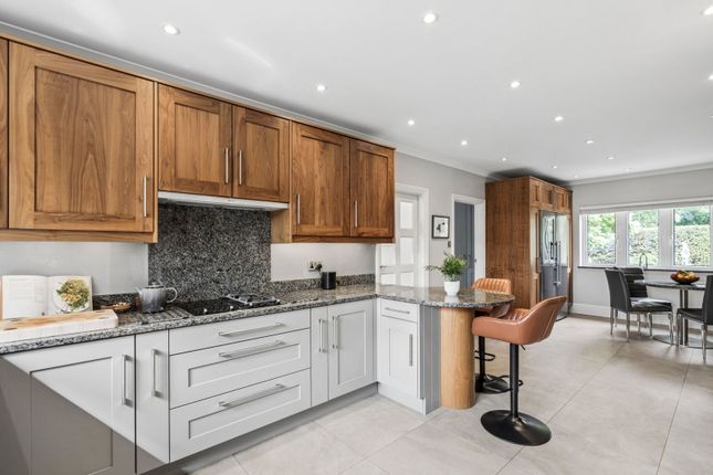 Shirewood, Weedon Hill, Amersham photo 4