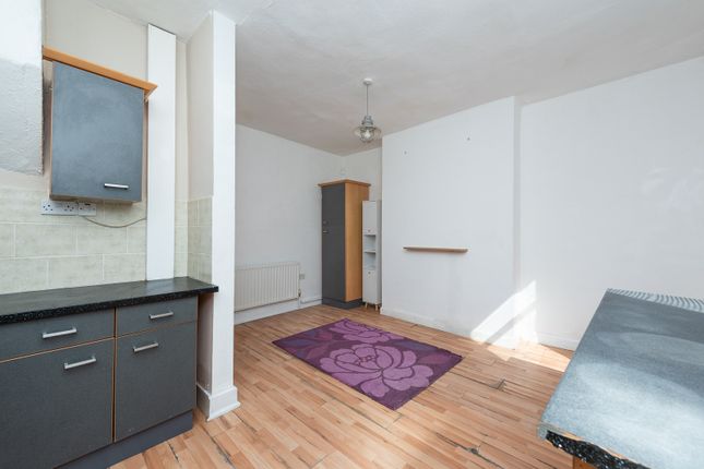 32, Larch Road, Birkenhead photo 4