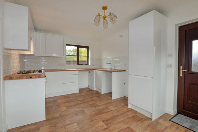 Gooch Close, Bridgwater photo 4