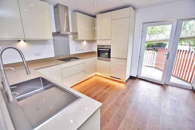 Flat 2 Guinevere point, Waterhouse Avenue, Maidstone photo 3