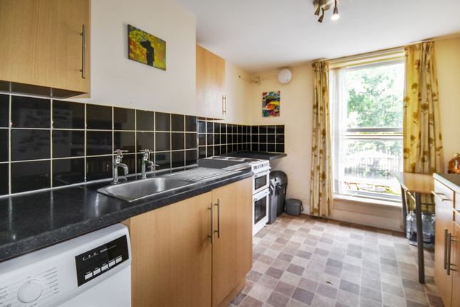 Terraced house for sale in Chatham Street, Reading