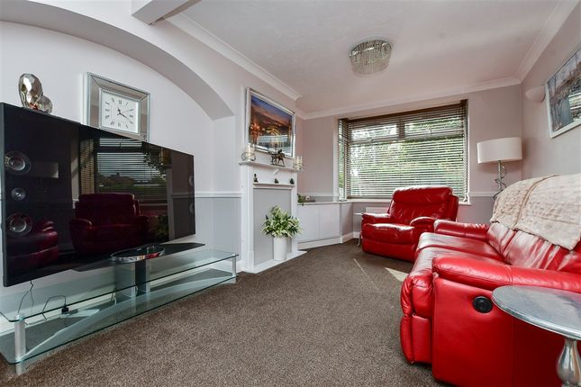 Garrard Avenue, Margate photo 3