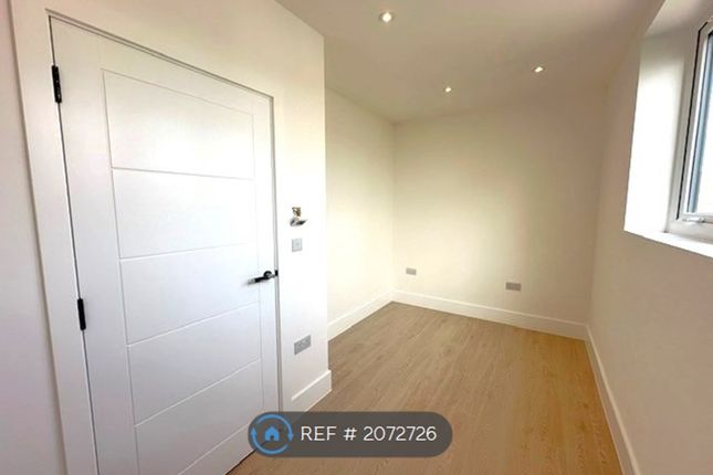 Maisonette to rent in Corelli Road, London