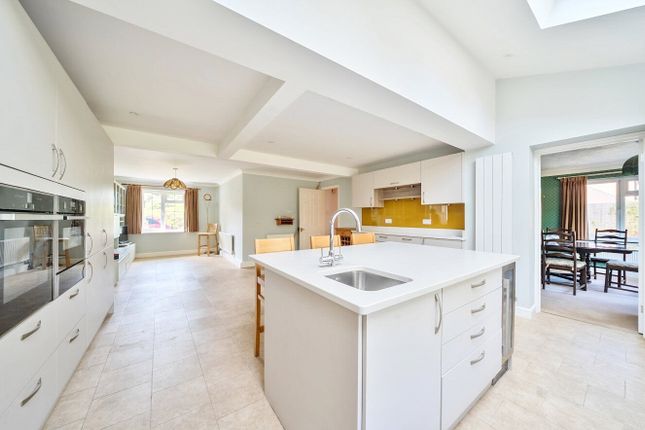 10, Fox Lea, Worthing photo 2