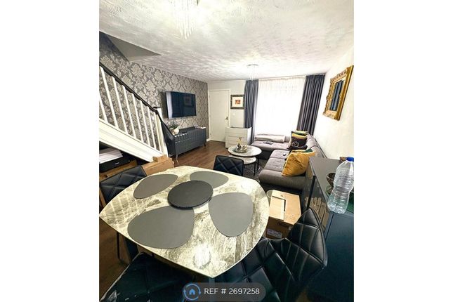 Sewell Close, Chafford Hundred, Grays photo 4