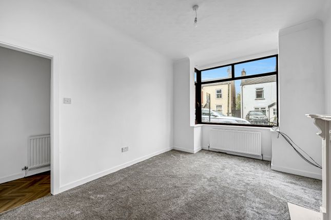 165 Warrington Road, Glazebury, Cheshire photo 3