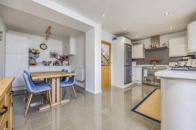 5, Cams Bay Close, Fareham photo 4