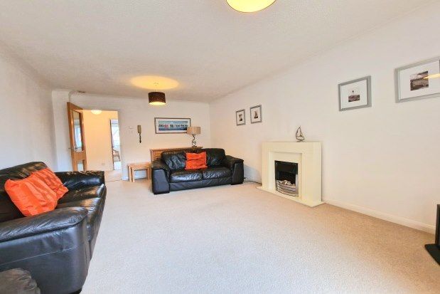 Town house to rent in Newlyn Way, Portsmouth