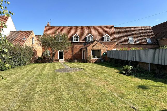 Property for sale in Kings Acre, Main Street, South Muskham, Newark