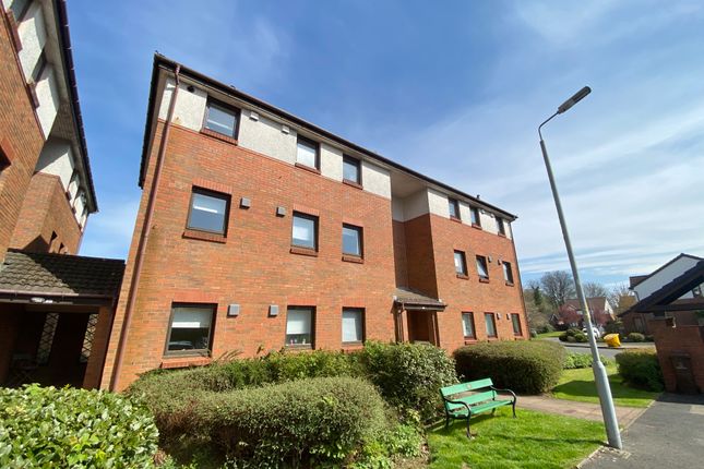 Thumbnail Flat for sale in Fairways View, Hardgate, West Dunbartonshire