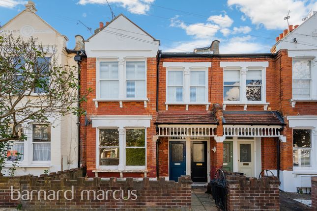 Thumbnail Flat for sale in Trentham Street, London