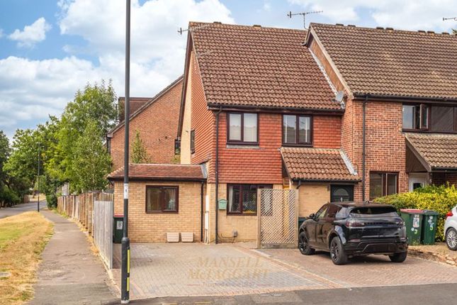 2-bed flat on 1, Guinevere Road, Crawley, £1,550/mo
