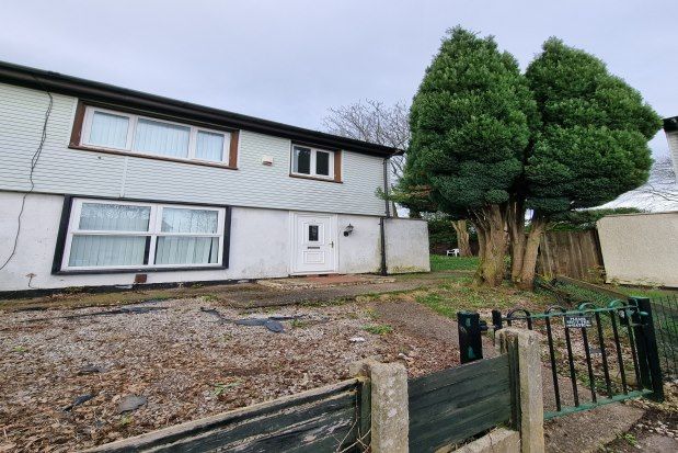 End terrace house to rent in Goldsmith Avenue, Salford M5