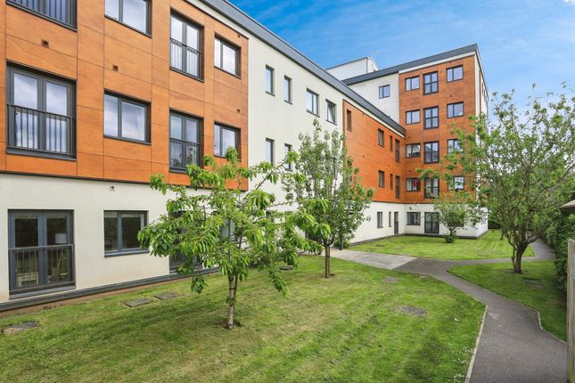 Thumbnail Flat for sale in Holgate Road, York