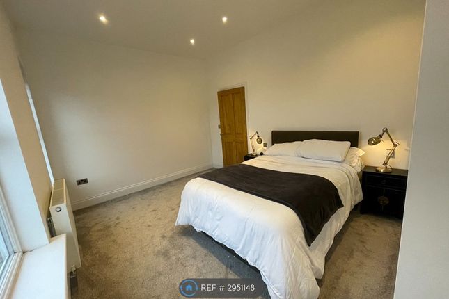 Aberdeen Crescent, Stockport photo 5