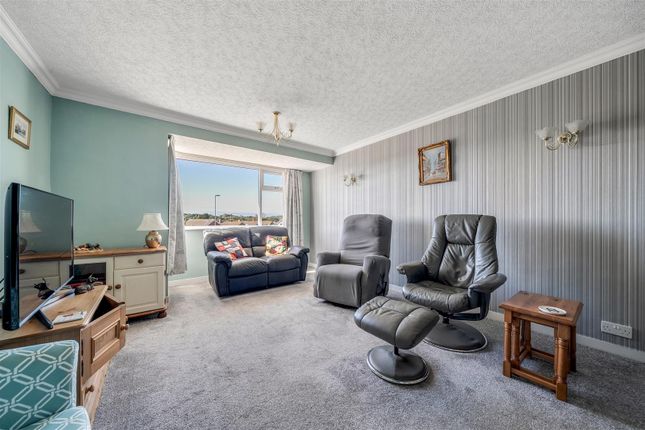 12, Briar Close, Weymouth photo 4