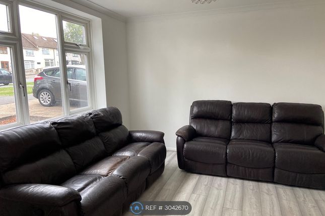 Faringdon Avenue, Romford photo 2