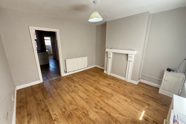 106, Nottingham photo 3