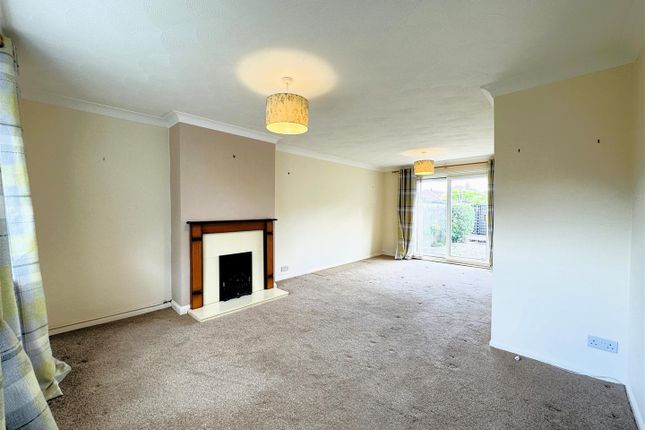 43, Manor Garth, Goole photo 2