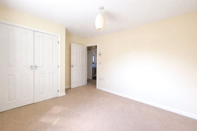 16, Claines Street, Alton photo 4