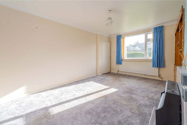 100 Woodhouse Crescent, Telford photo 2