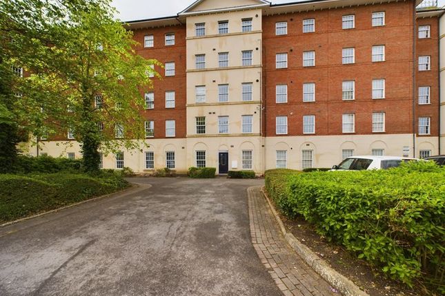 Thumbnail Flat for sale in Mayhill Way, Gloucester