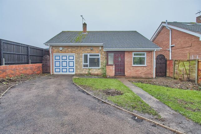 Bungalow to rent in Andrew Close, Stoke Golding, Nuneaton