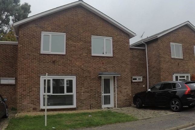 Property to rent in Meadowcroft, Hatfield, Hertfordshire