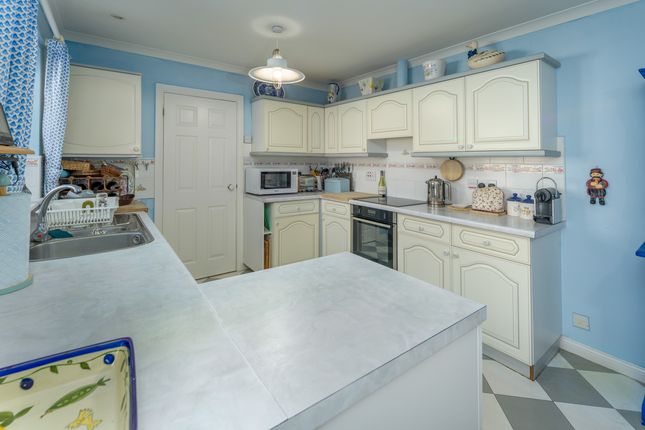 27 Cairn Park, Morpeth photo 2