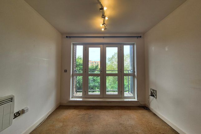 28, Heol Staughton, Cardiff, Cardiff photo 5