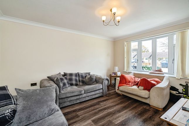 69, Berry Close, GREAT YARMOUTH photo 3