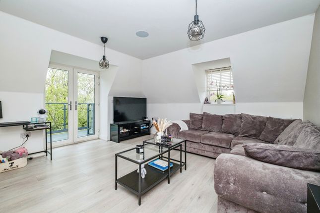 Flat for sale in Mill Road, Epsom