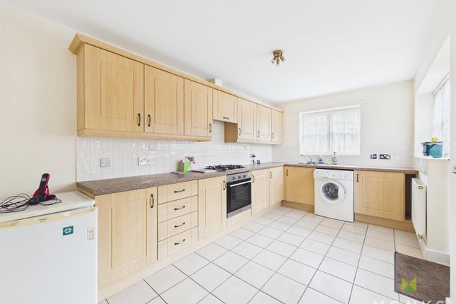 19, Maes Myllin, Llanfyllin photo 2