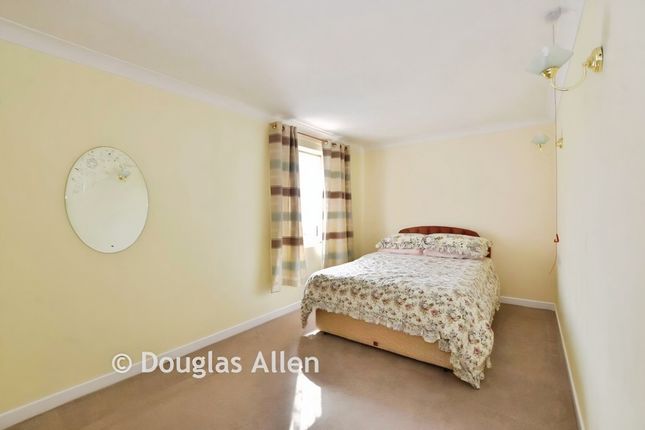 7, Homeholly House, Church End Lane, Wickford photo 4