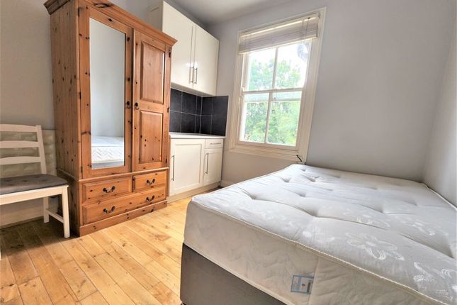 Thumbnail Property to rent in Parkland Road, London