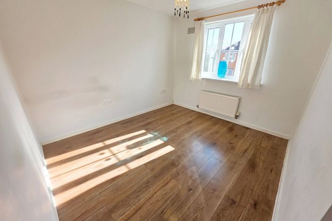 12, Valley Grove, Barnsley photo 4