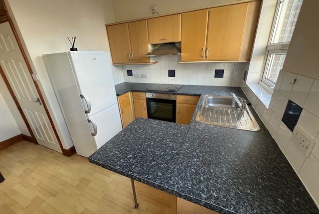19 Atlantic Mansions, Albert Road South, Southampton photo 5