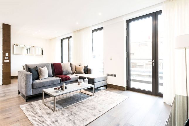 Thumbnail Flat to rent in Hanway Street, Fitzrovia
