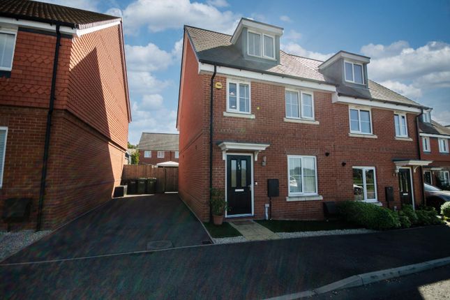 Town house for sale in Le Marechal Avenue, Bursledon, Southampton