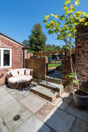 Terraced house for sale in Abbey Foregate, Shrewsbury, Shropshire