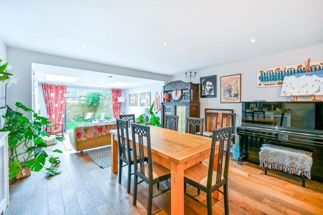 Thumbnail Terraced house to rent in Cranford Close, Raynes Park