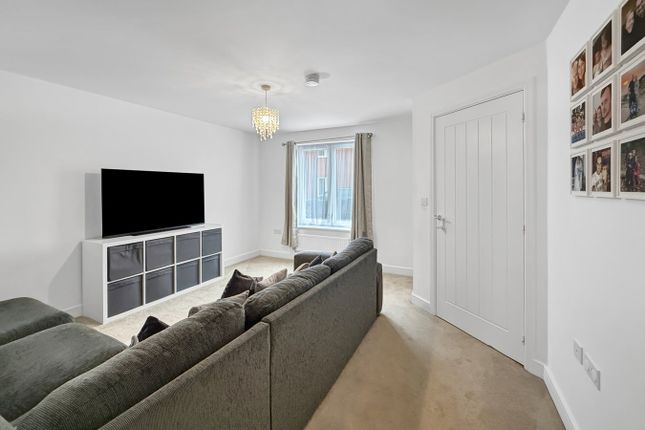 40, Windsor Road, Great Bentley photo 5