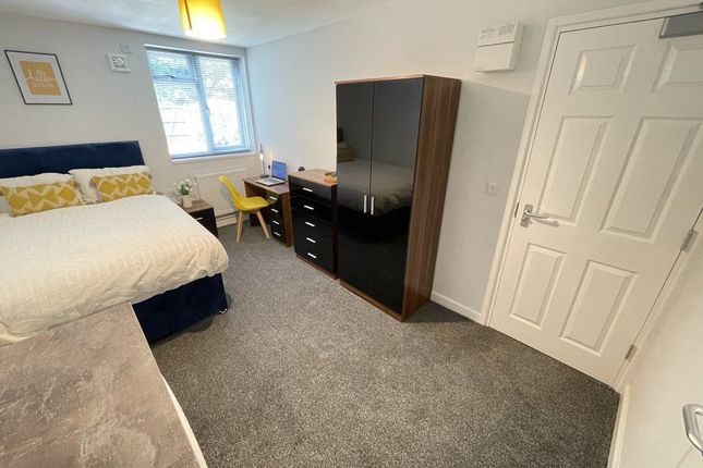 Thumbnail Room to rent in Room 4, Drayton, Bretton, Peterborough