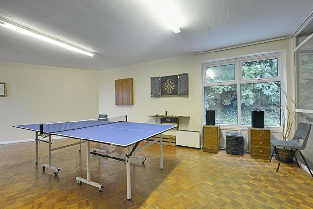 Flat for sale in The Spinney, Hertford