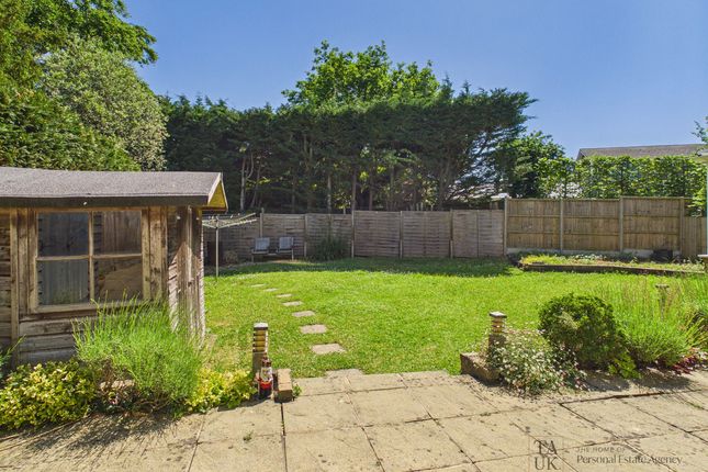 27, Redhill Road, Rowlands Castle photo 2