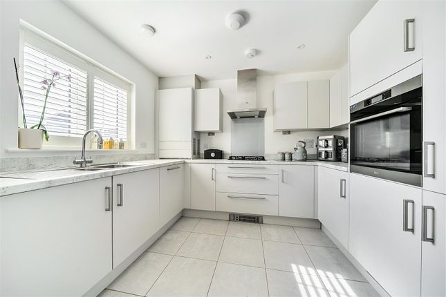 6, Silver Birch Road, Ashford photo 2
