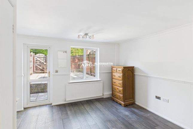 Hillview, Whyteleafe photo 3