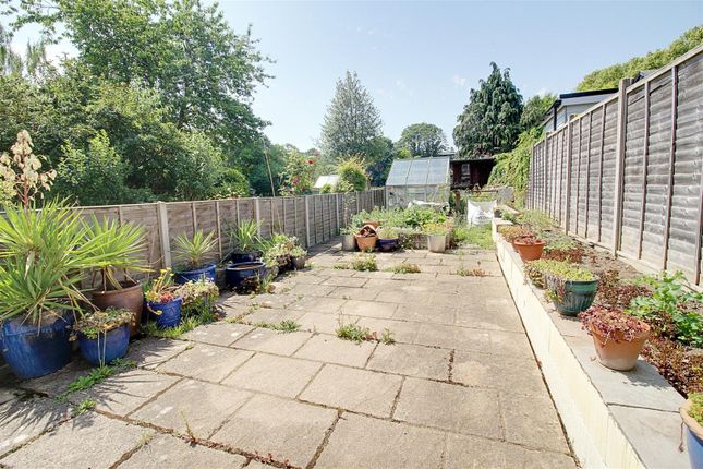 2, Clarence Road, Berkhamsted photo 2